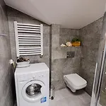 Bronowicka Premium - 52m2 With Private Parking Krakov