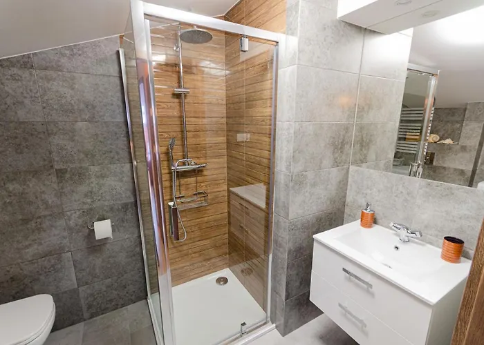 Daire Bronowicka Premium - 52m2 With Private Parking Krakow